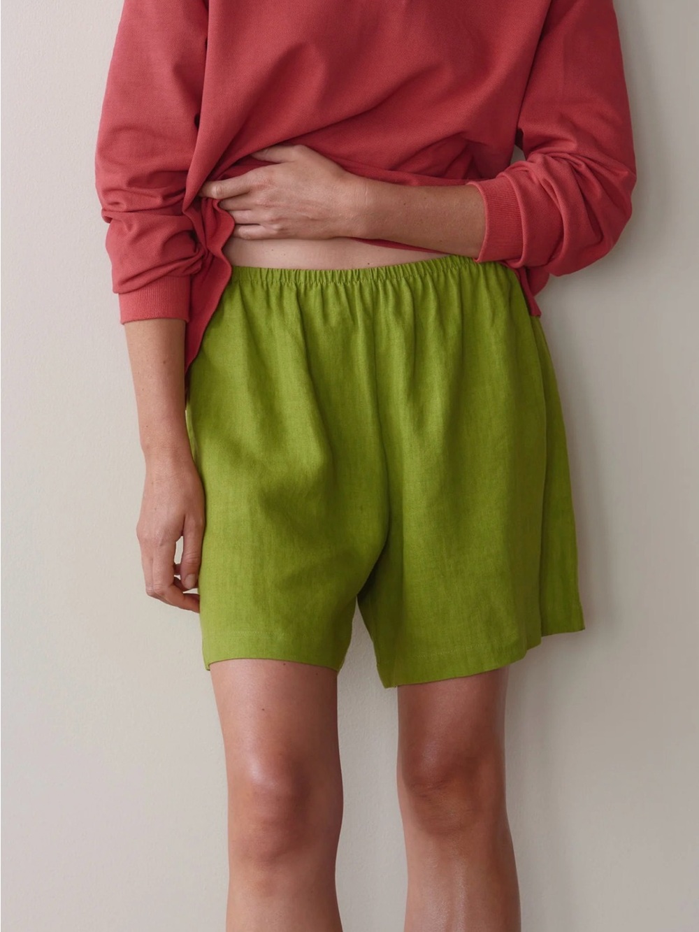 ISO DONNI Linen Shorts in Pistachio
